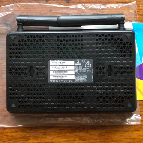 WI FI Router - NETGEAR - Picture 6 of 8